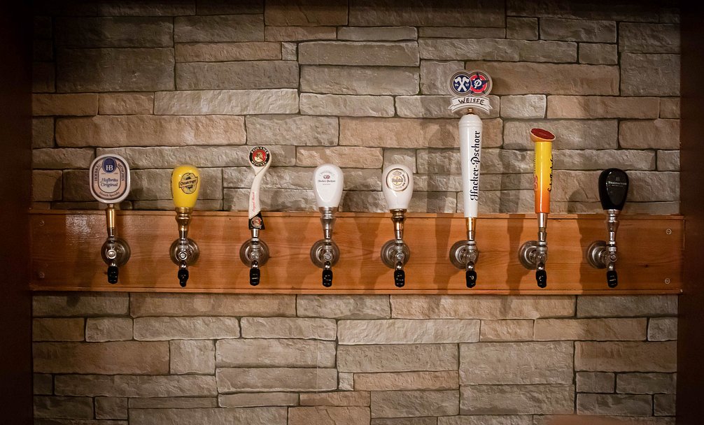 Amadeus_BEER-01-w